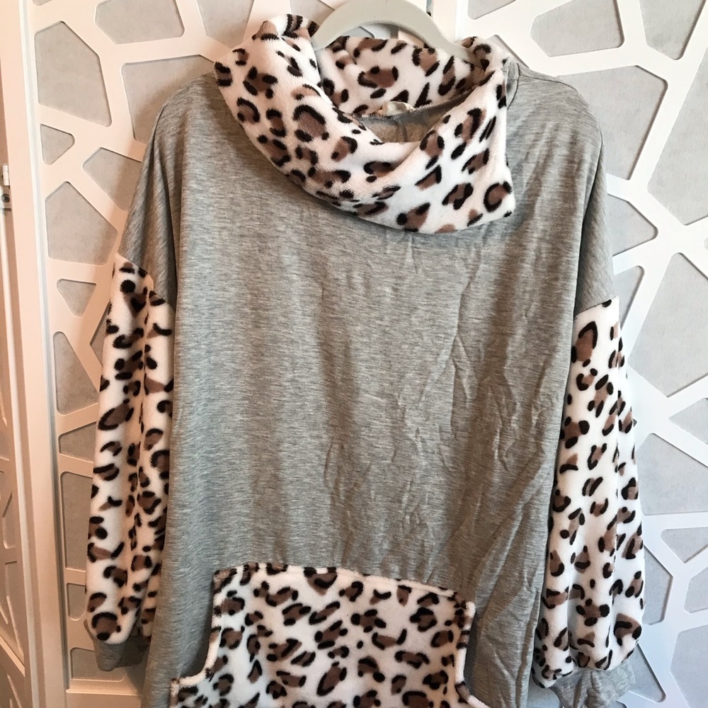 Leopard & Gray Sweatshirt